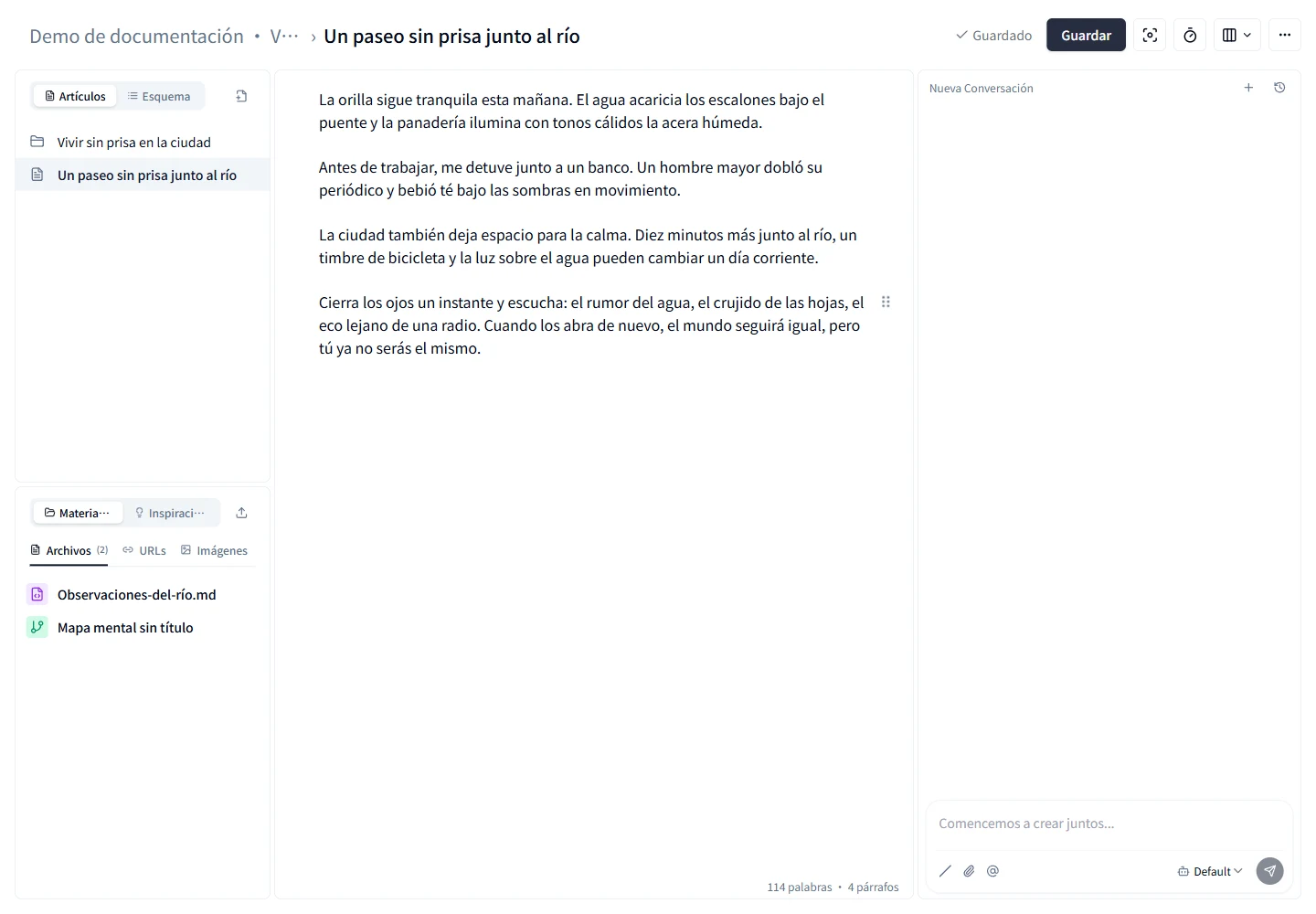 El editor con los artículos, los materiales y el chat de IA